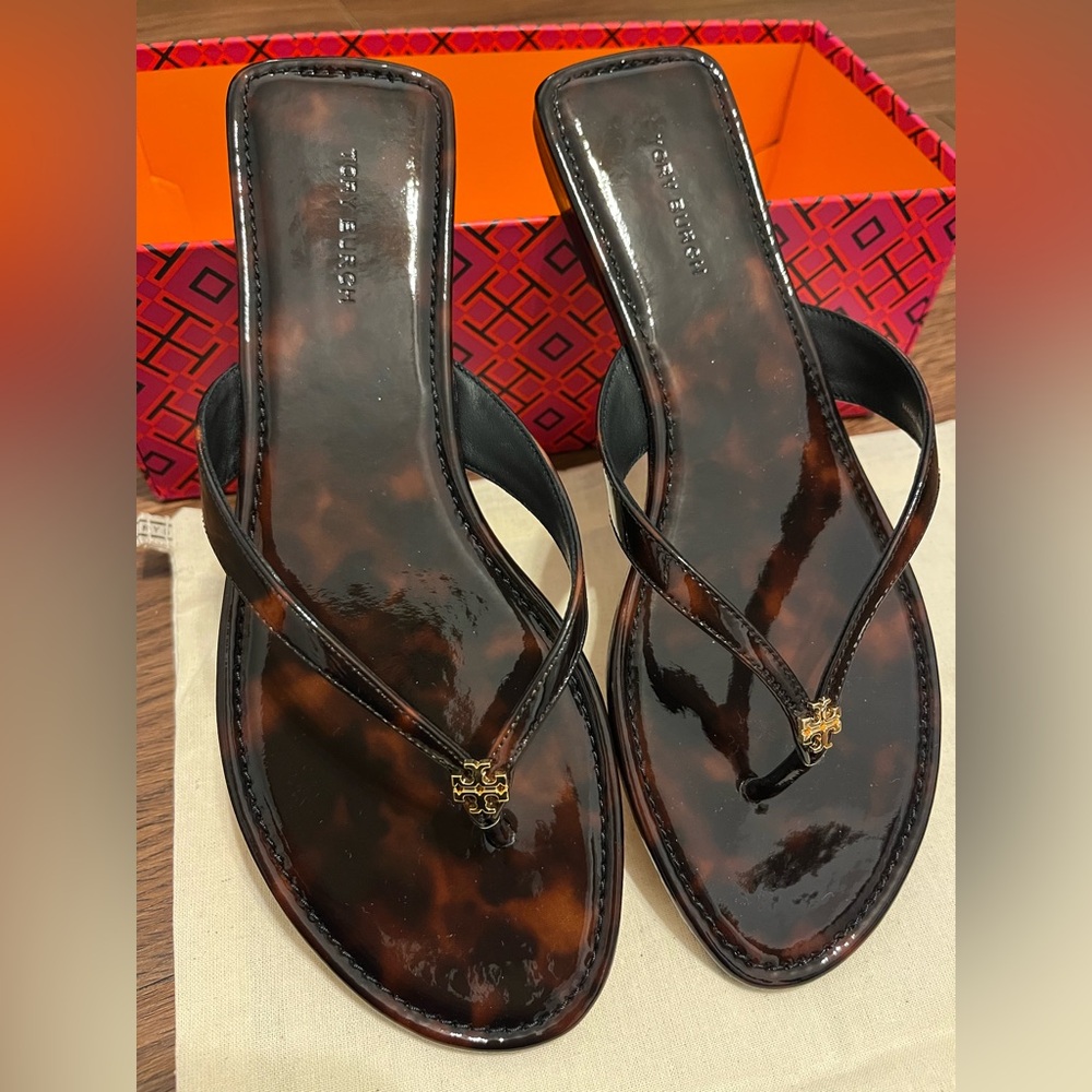 Tory Burch Classic Flip-Flop Sandal - Tortoise Shell Patent - Size 8 - NWT